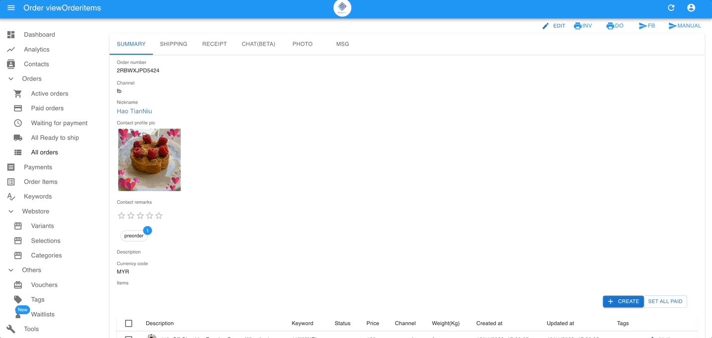 Animation showing the FB button sending a payment link to a customer